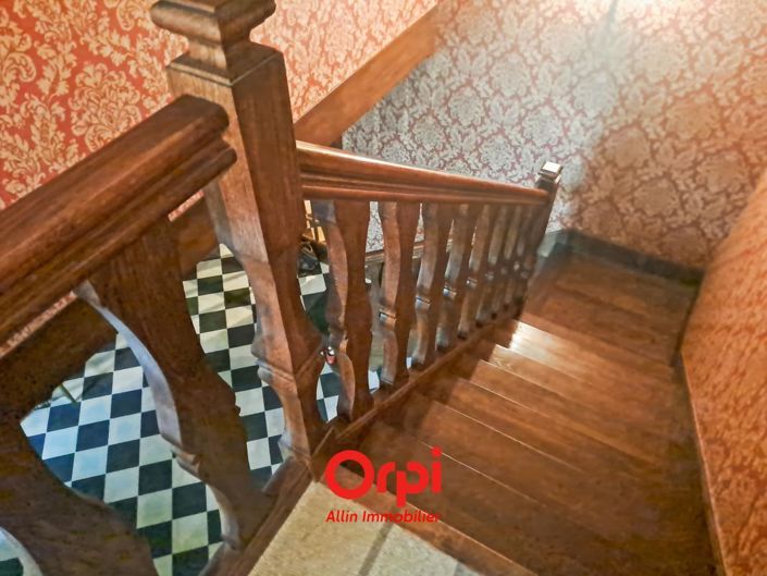 Image No.9-3 Bed House for sale