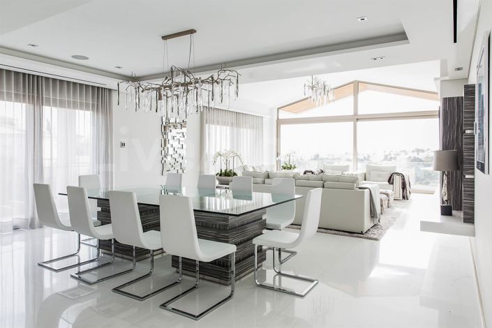 Image No.12-5 Bed House for sale