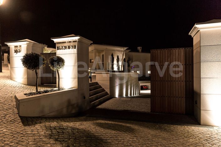 Image No.34-5 Bed House for sale