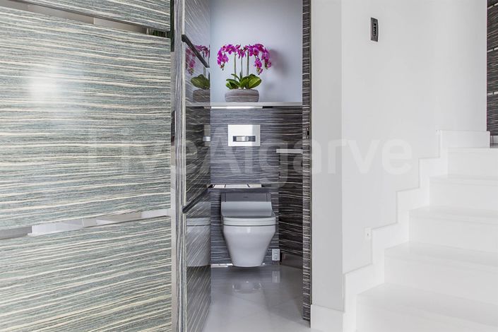 Image No.7-5 Bed House for sale