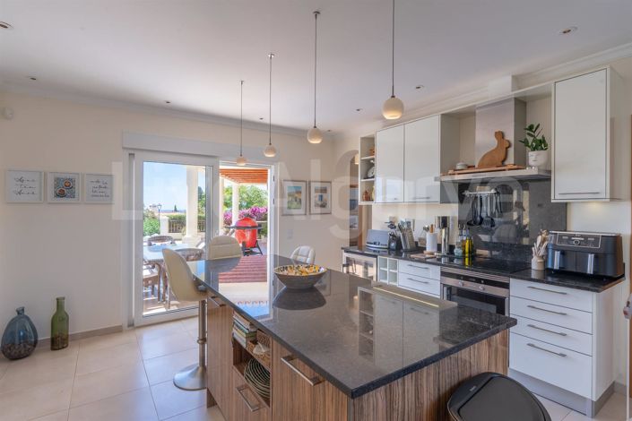 Image No.14-4 Bed House for sale