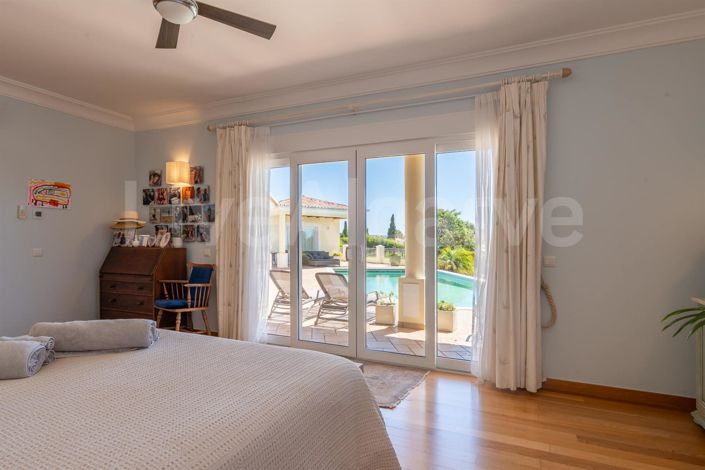 Image No.22-4 Bed House for sale