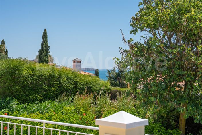 Image No.24-4 Bed House for sale