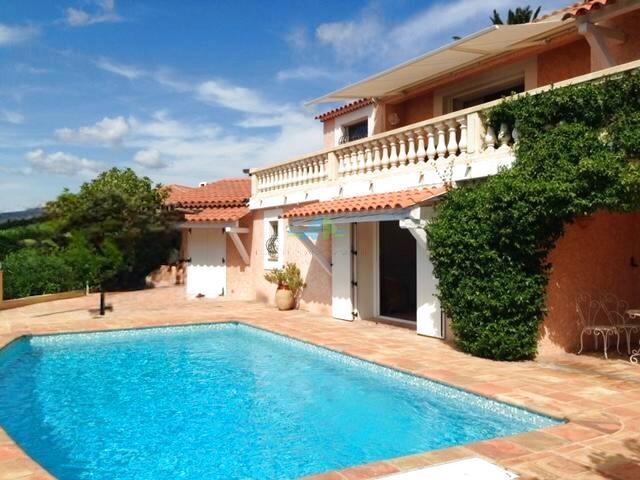 Image No.4-Maison de 4 chambres à vendre à Les Issambres