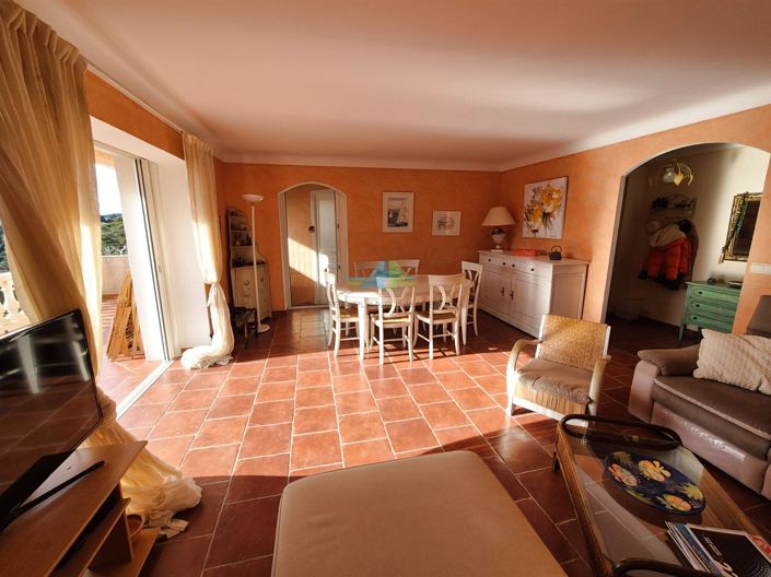 Image No.6-Maison de 4 chambres à vendre à Les Issambres