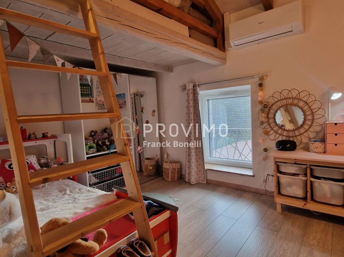 Image No.11-3 Bed House for sale