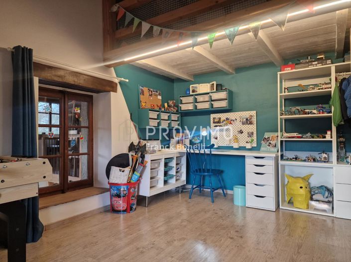 Image No.12-3 Bed House for sale