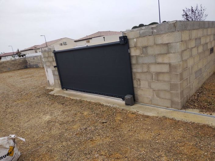 Image No.18-4 Bed House for sale