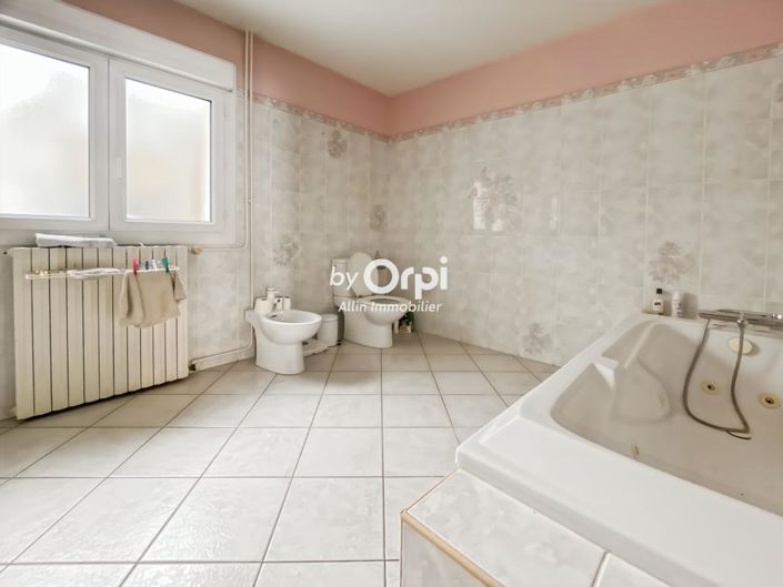 Image No.17-Maison de 4 chambres à vendre à Montluçon