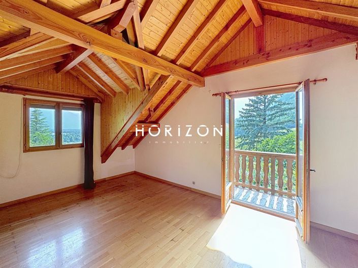 Image No.11-5 Bed House for sale