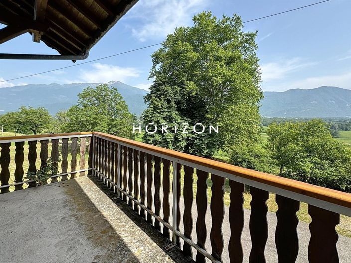 Image No.8-5 Bed House for sale