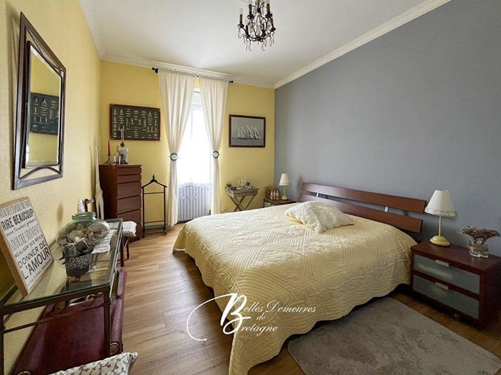 Image No.15-7 Bed House for sale