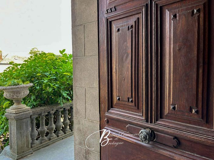 Image No.5-7 Bed House for sale