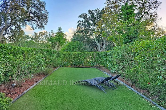 Image No.10-3 Bed House for sale