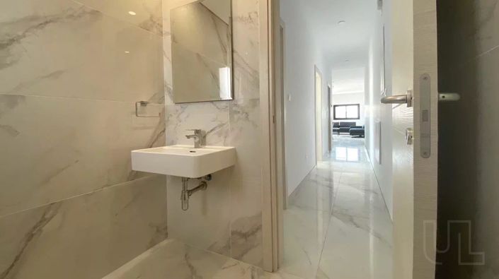 Image No.18-3 Bed Apartment for sale