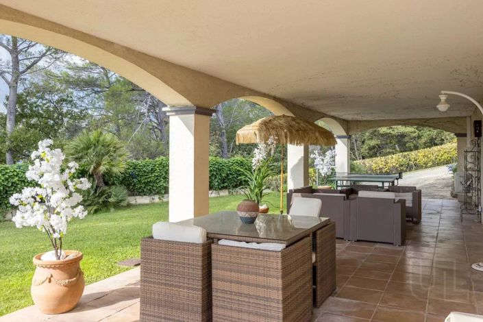 Image No.7-6 Bed House for sale