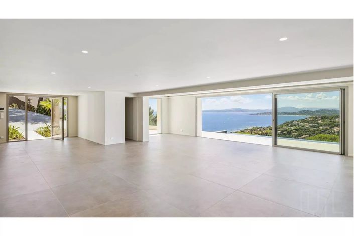 Image No.3-Maison de 4 chambres à vendre à Roquebrune-sur-Argens