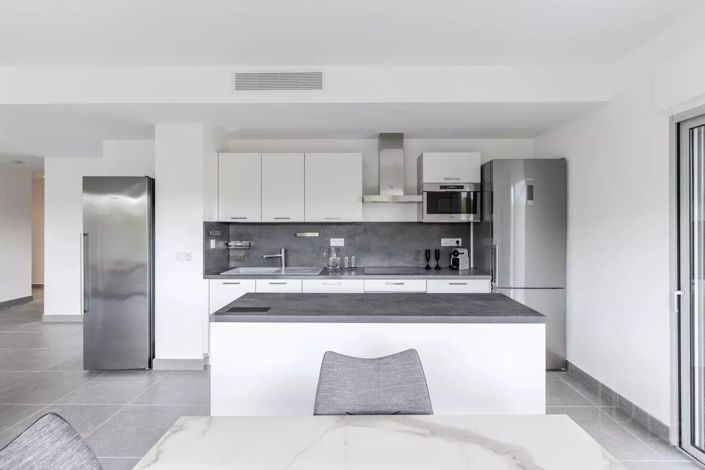 Image No.4-Appartement de 3 chambres à vendre à Valbonne