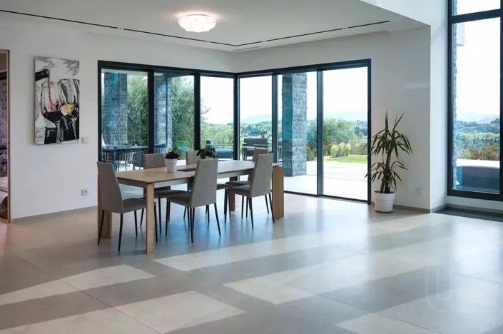 Image No.4-5 Bed House for sale