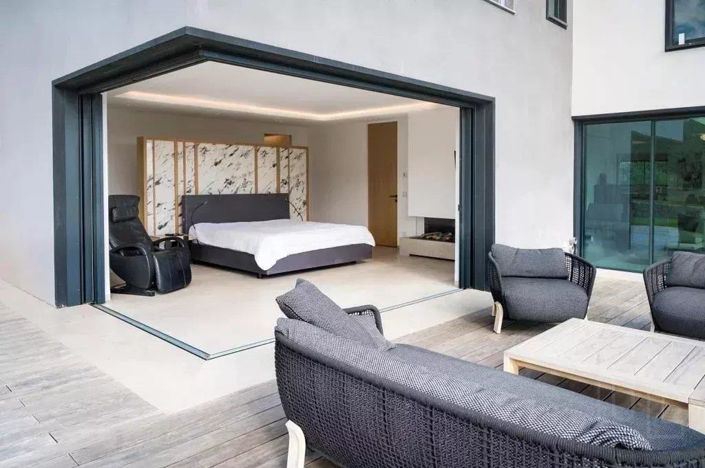 Image No.6-5 Bed House for sale