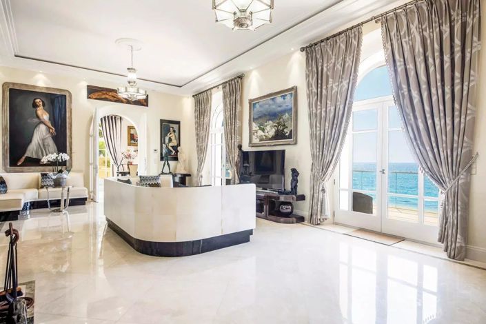 Image No.2-5 Bed House for sale