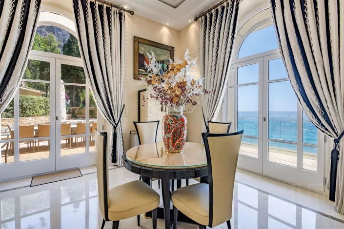 Image No.7-5 Bed House for sale