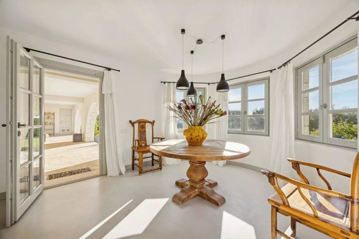 Image No.12-5 Bed House for sale