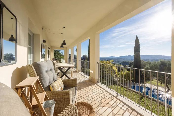 Image No.6-5 Bed House for sale