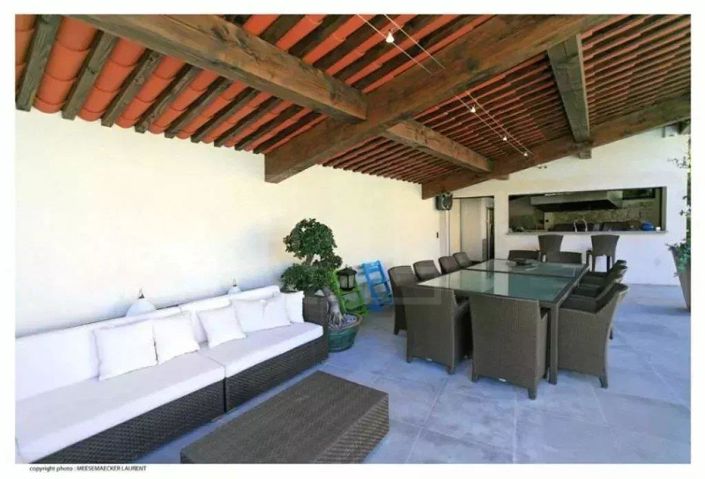 Image No.14-5 Bed House for sale