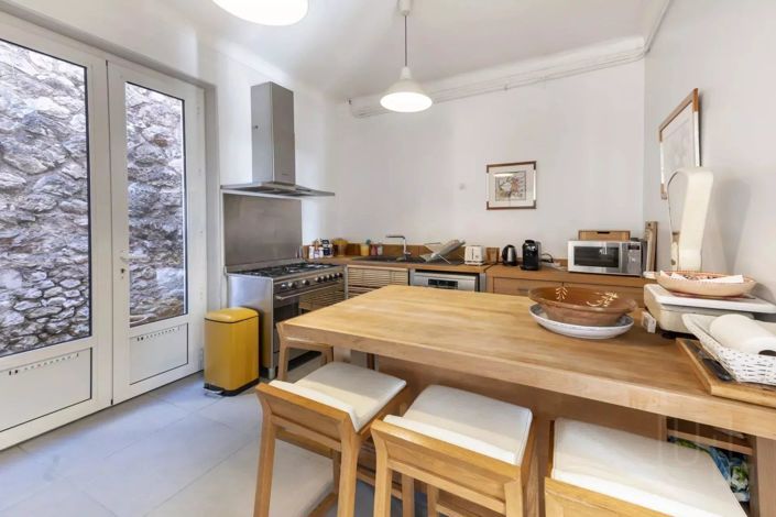 Image No.14-4 Bed House for sale