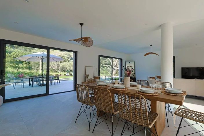 Image No.5-Maison de 5 chambres à vendre à Le Plan-de-la-Tour