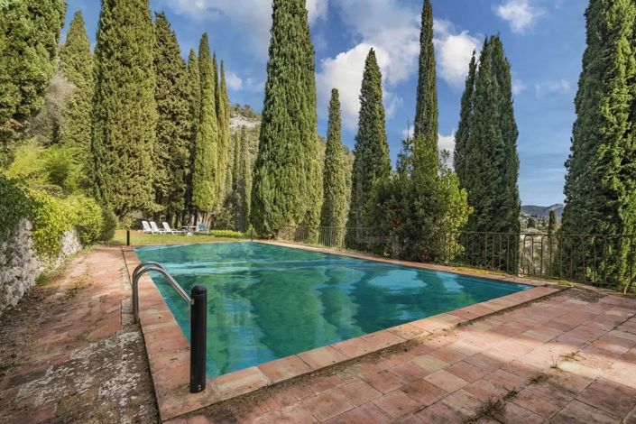 Image No.3-5 Bed House for sale