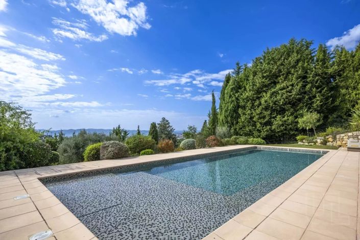 Image No.2-6 Bed House for sale