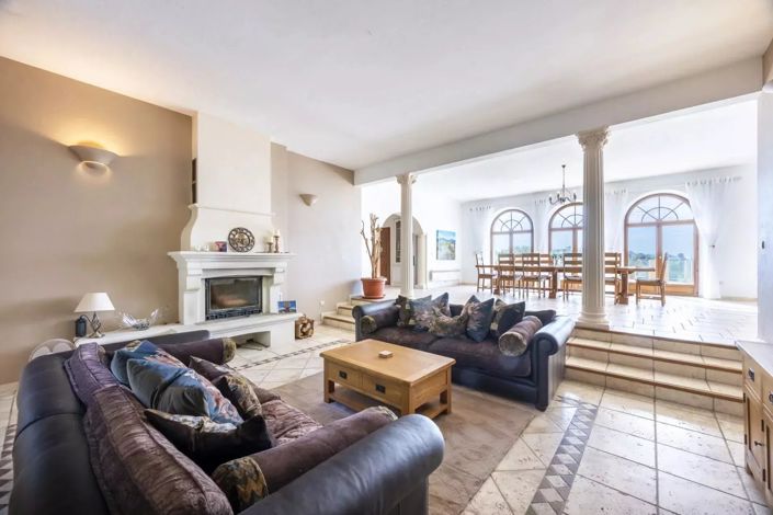 Image No.22-6 Bed House for sale