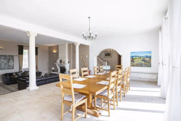 Image No.28-6 Bed House for sale