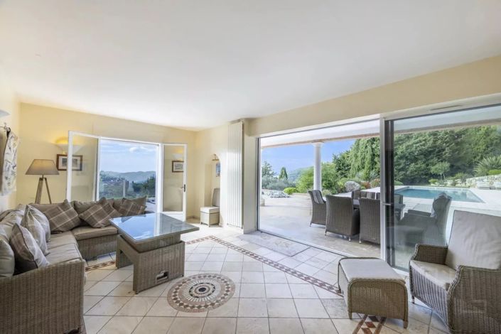 Image No.29-6 Bed House for sale