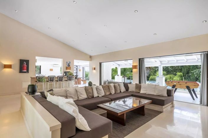 Image No.13-5 Bed House for sale