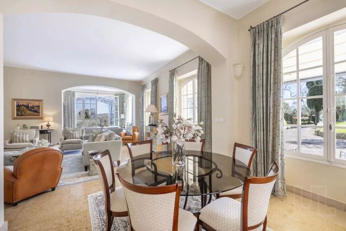 Image No.25-7 Bed House for sale