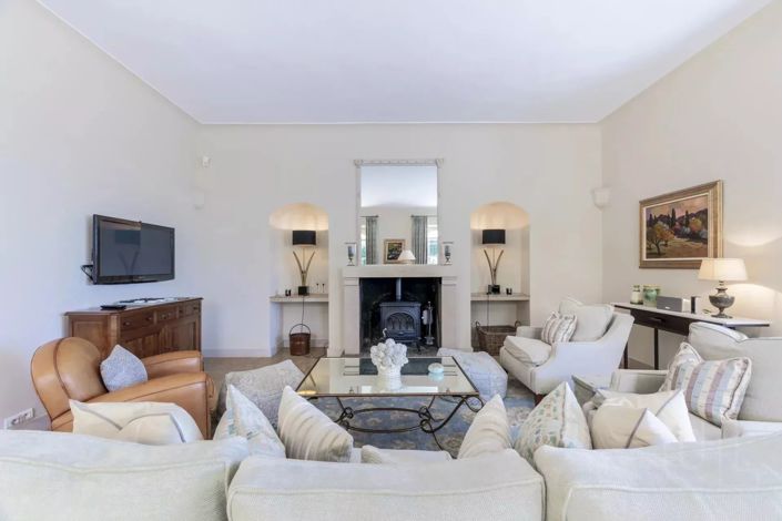 Image No.26-7 Bed House for sale