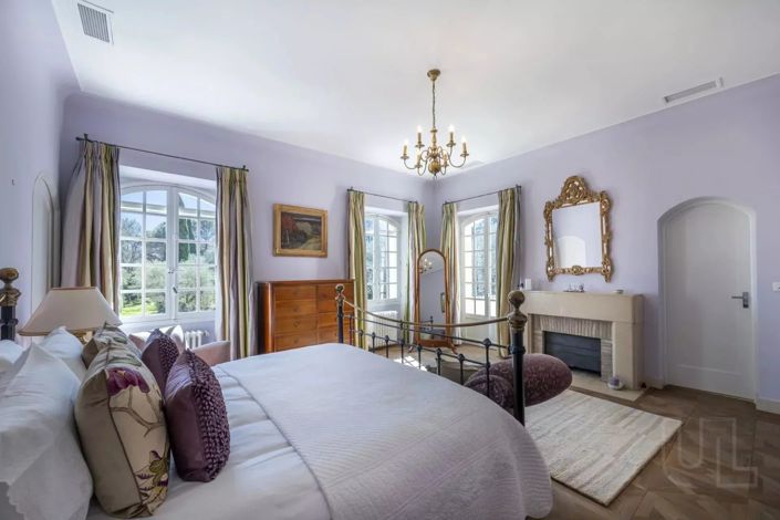 Image No.29-7 Bed House for sale