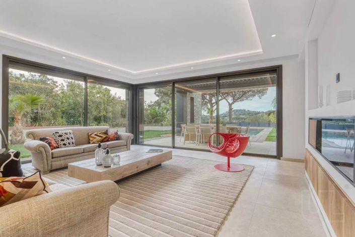 Image No.5-4 Bed House for sale