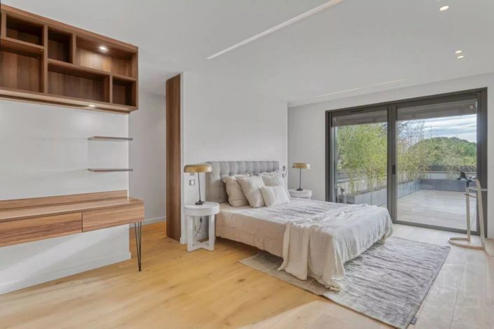 Image No.7-4 Bed House for sale