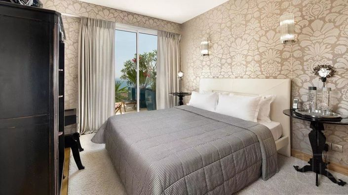 Image No.14-7 Bed House for sale