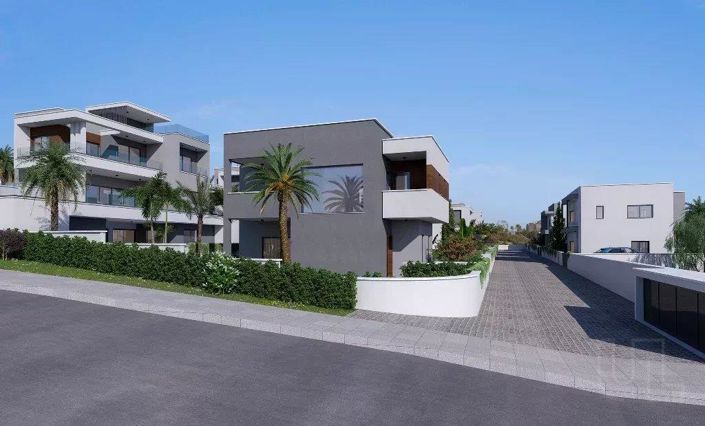 Image No.12-5 Bed House for sale