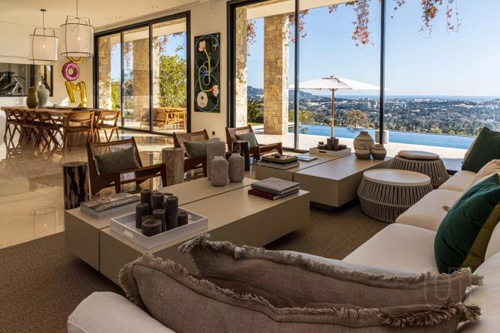 Image No.17-7 Bed House for sale