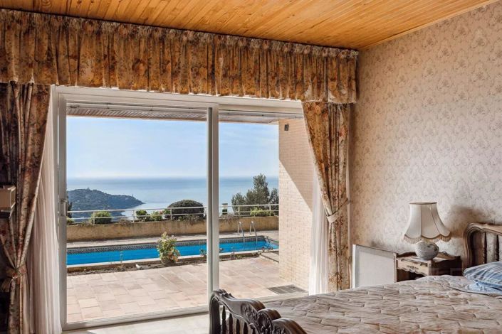 Image No.21-5 Bed House for sale