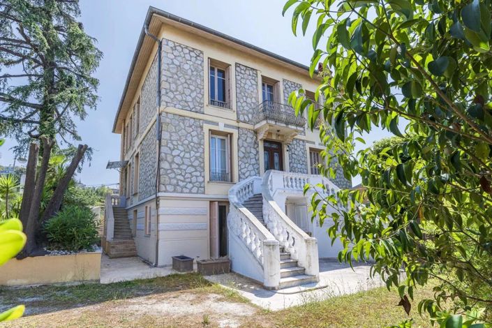 Image No.6-3 Bed Apartment for sale