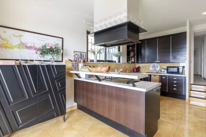 Image No.9-4 Bed House for sale