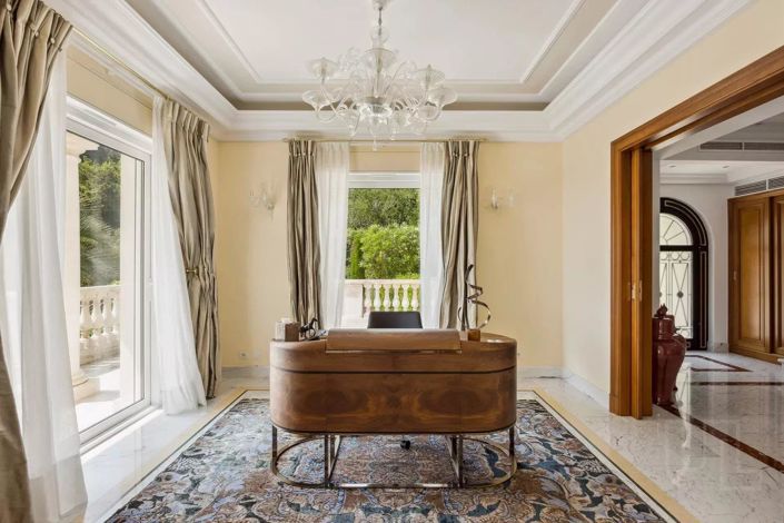 Image No.11-6 Bed House for sale