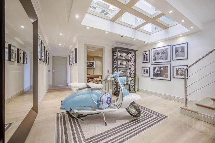 Image No.6-7 Bed House for sale